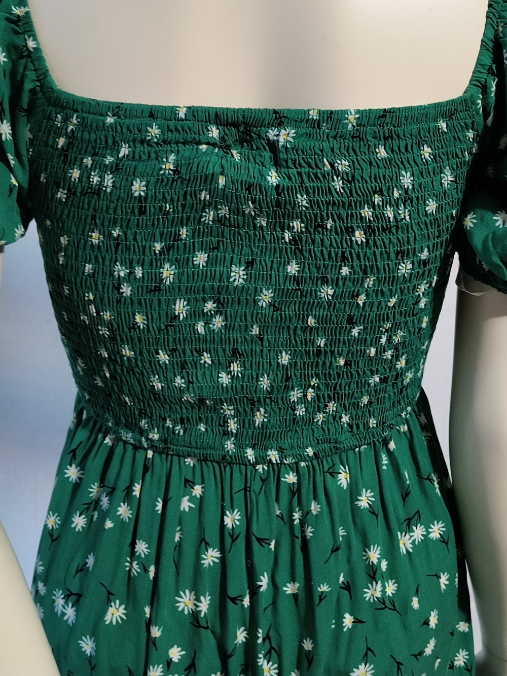 APRICOT Green Daisy Smocked Dress - Picture 5 of 7